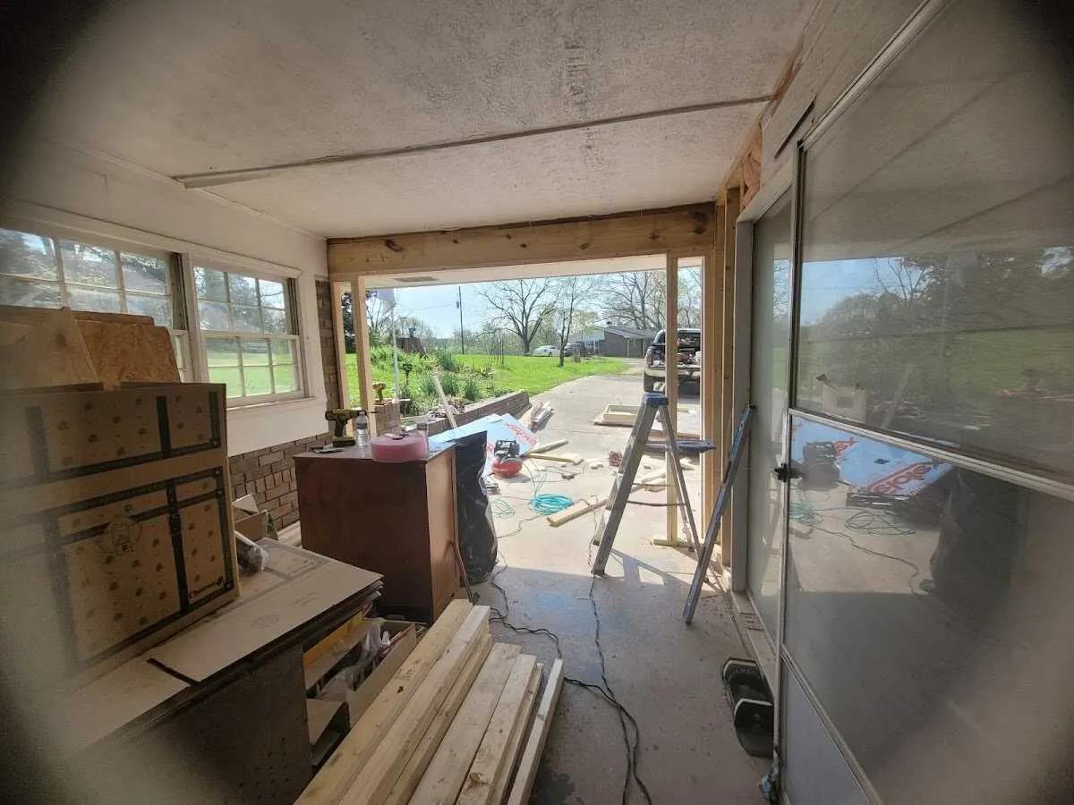 Air movers and dehumidifier for Water Mitigation Services in Pell City